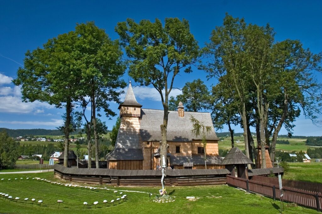 Debno - Iglesia de madera